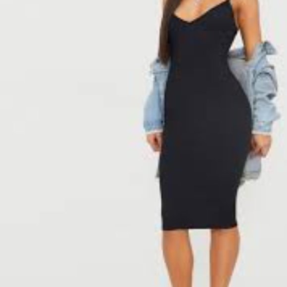 PrettyLittleThing Dresses & Skirts - - Prettylittlething  Plus Size Ribbed Plunge Midi Dress ( 18 )